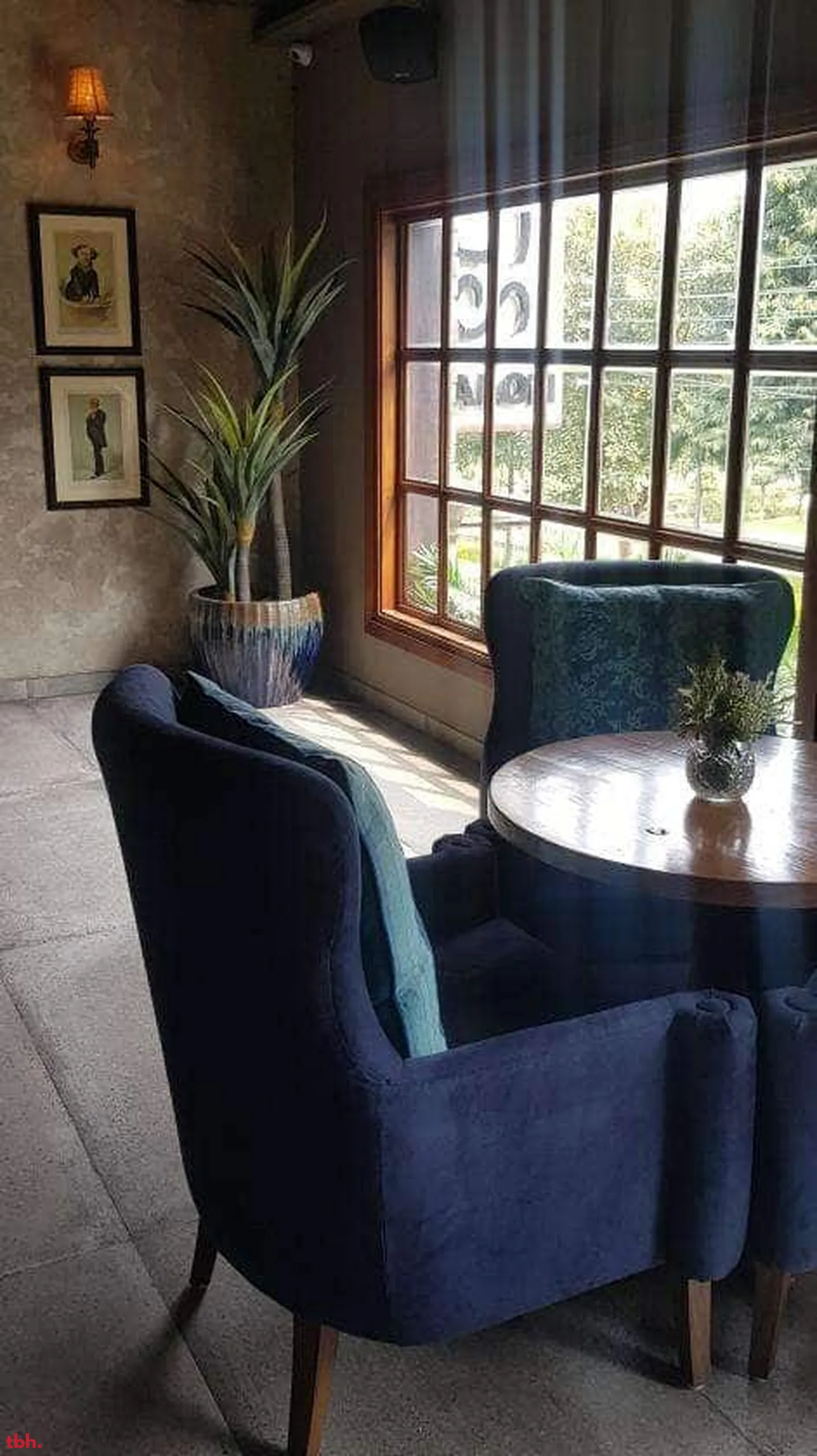 Sidecar Outlet Image