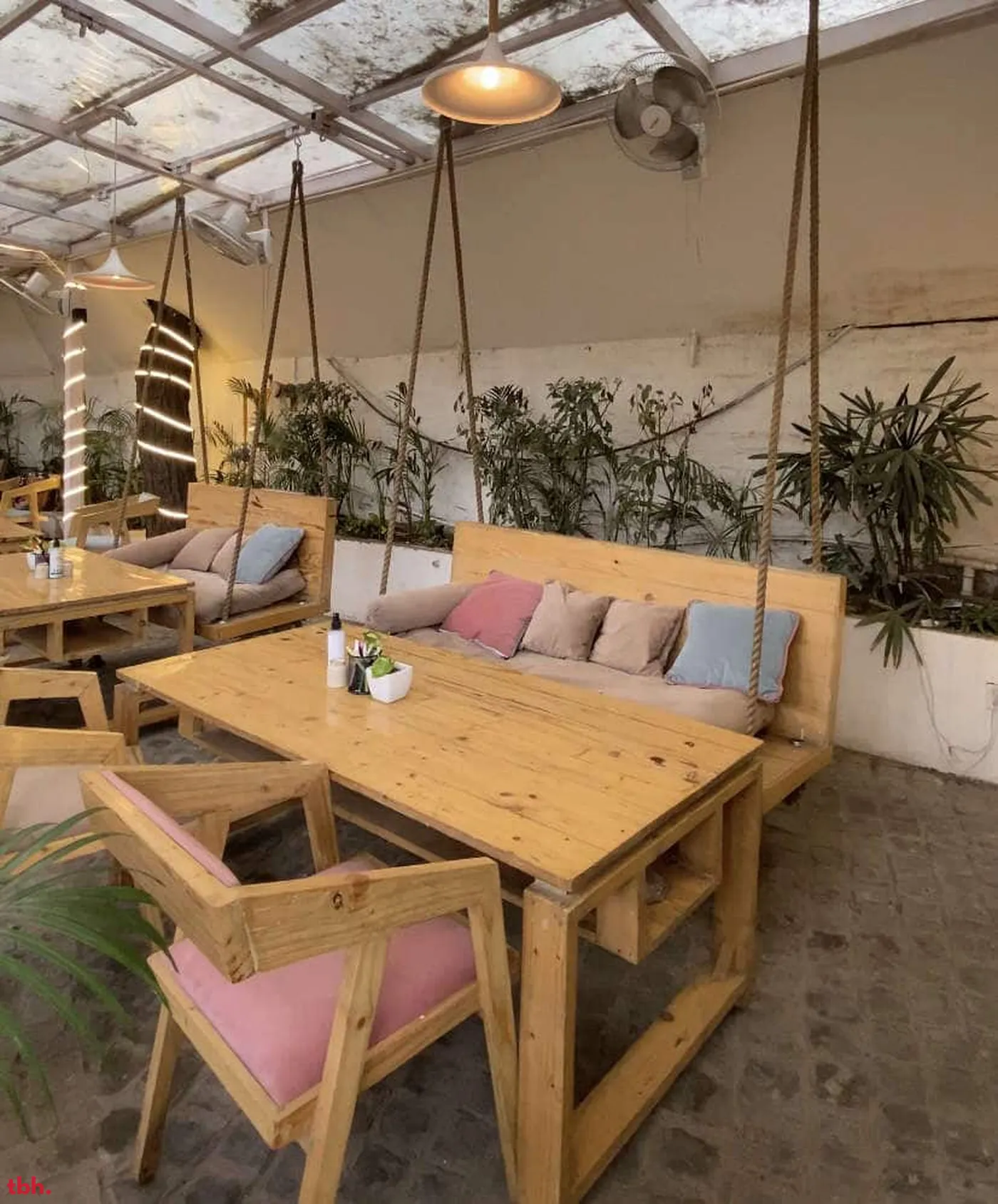 The Palette Outlet Image