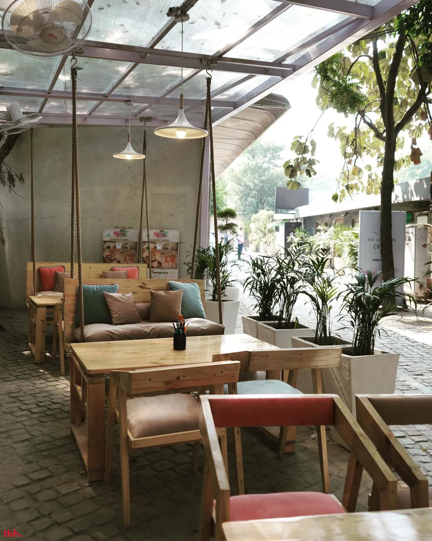 The Palette Outlet Image