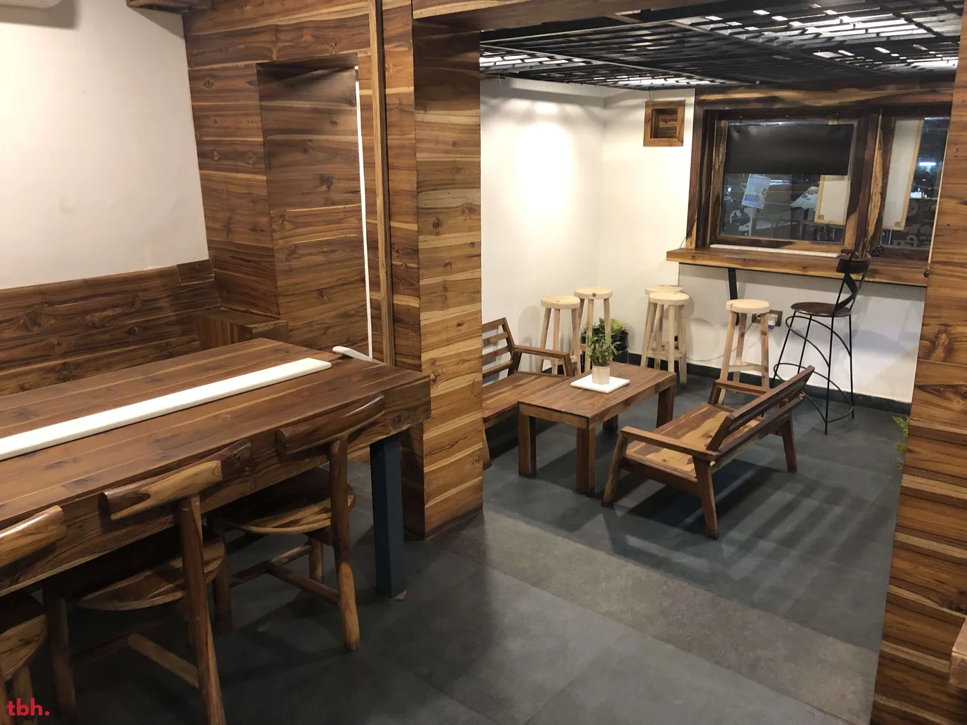 Coffee Bond Outlet Image