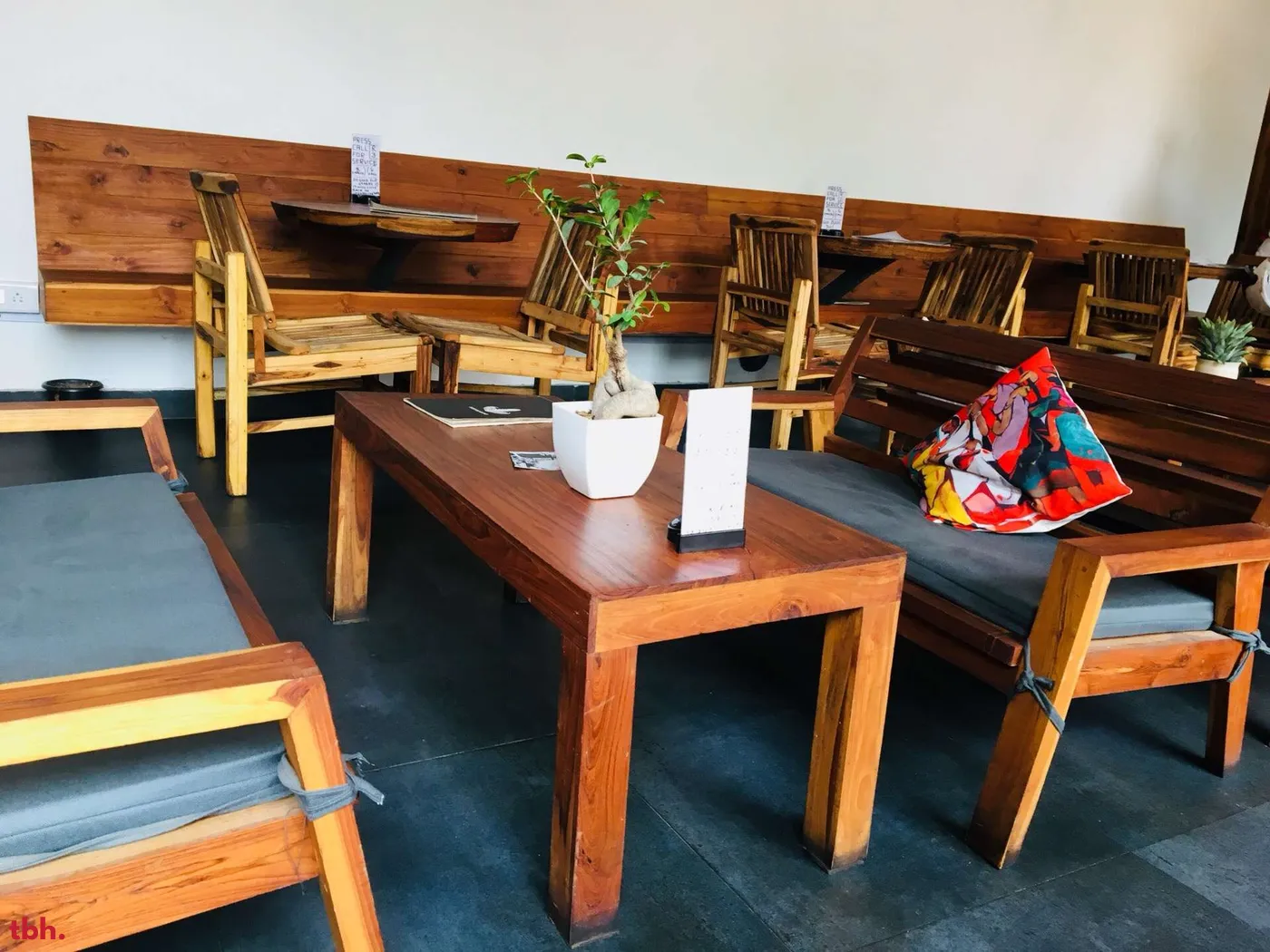 Coffee Bond Outlet Image