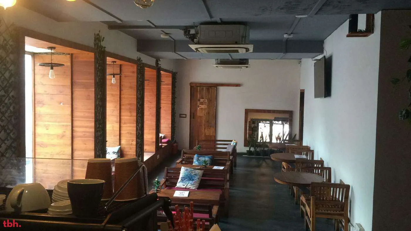 Coffee Bond Outlet Image