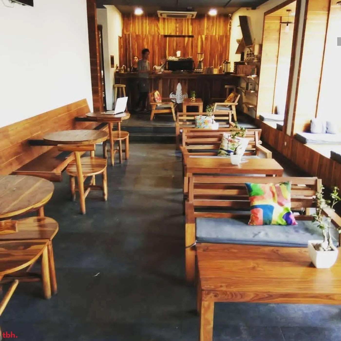 Coffee Bond Outlet Image