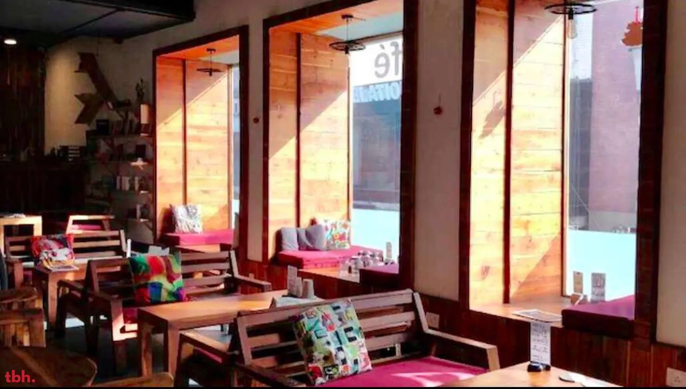 Coffee Bond Outlet Image