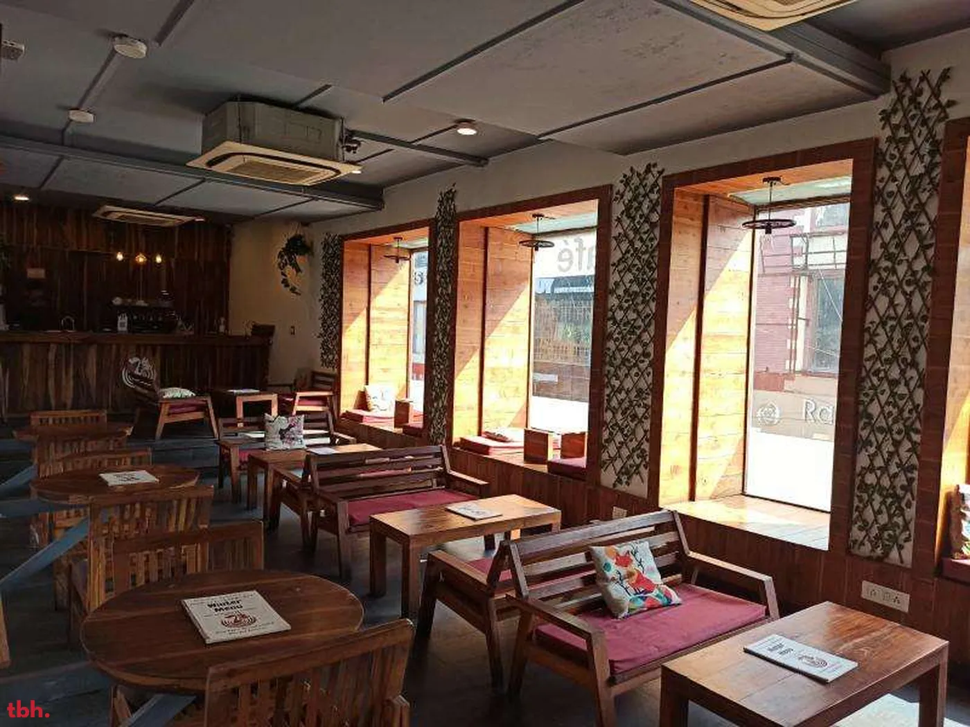 Coffee Bond Outlet Image