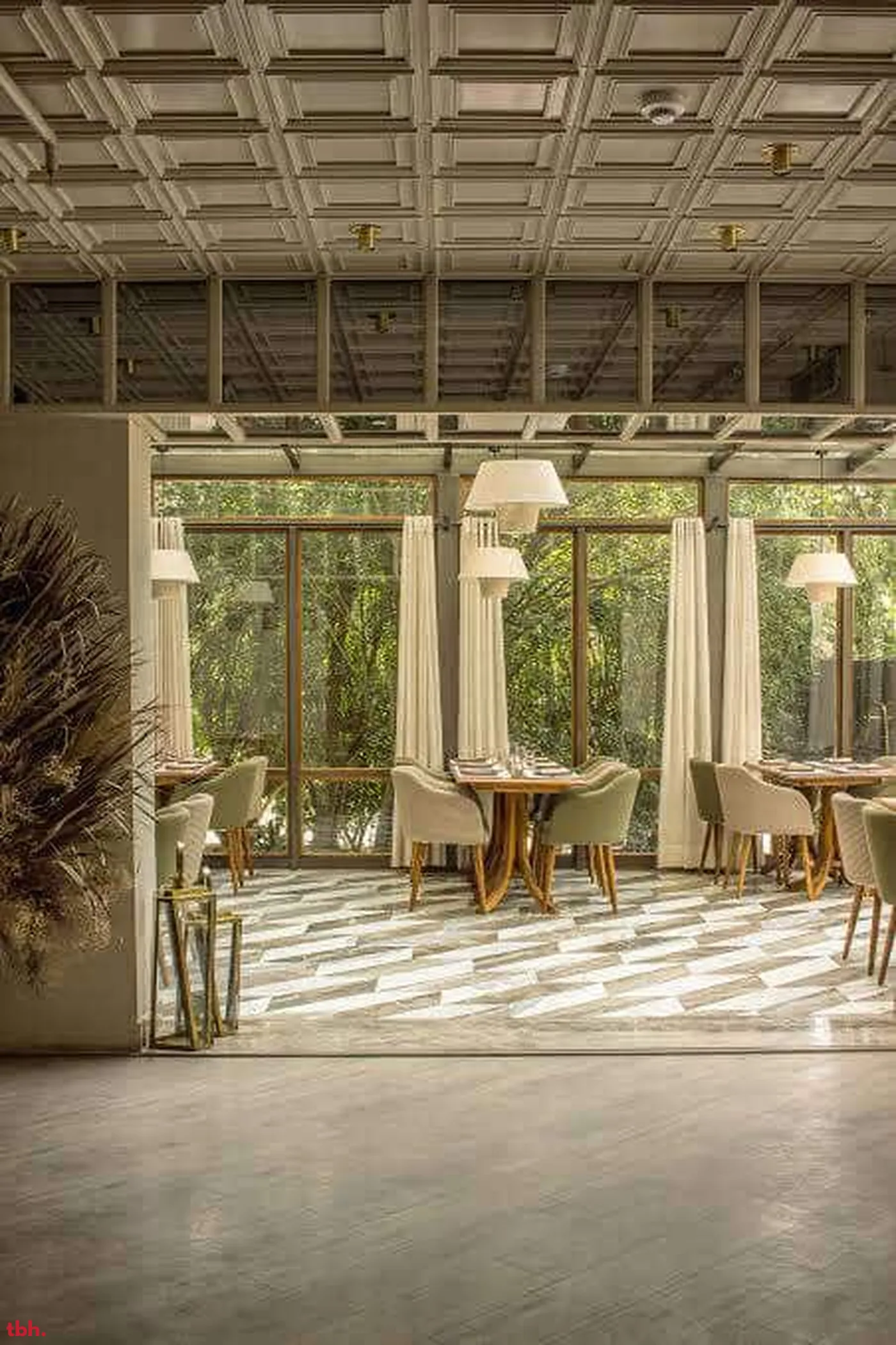 Dear Donna Outlet Image