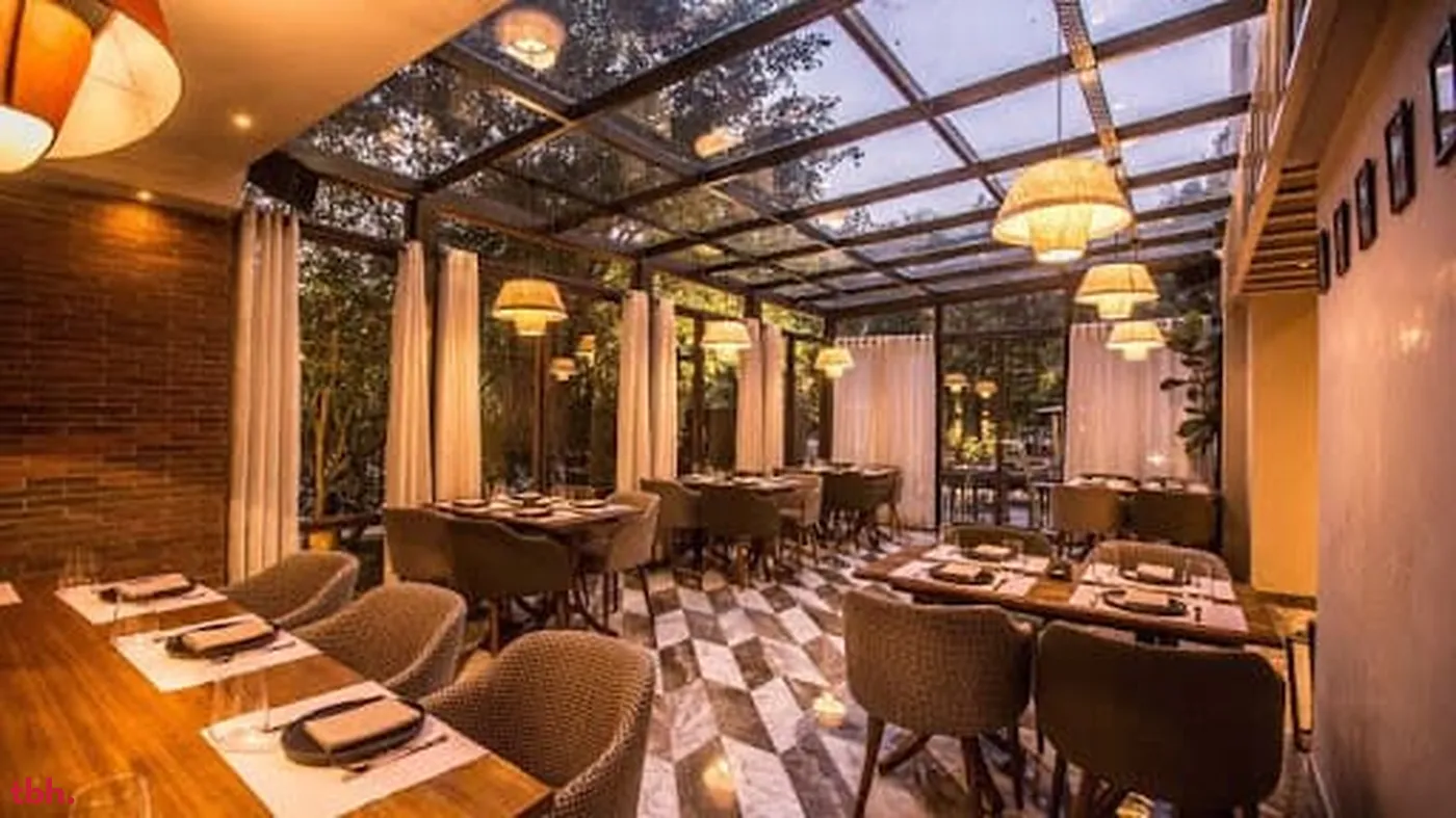 Dear Donna Outlet Image