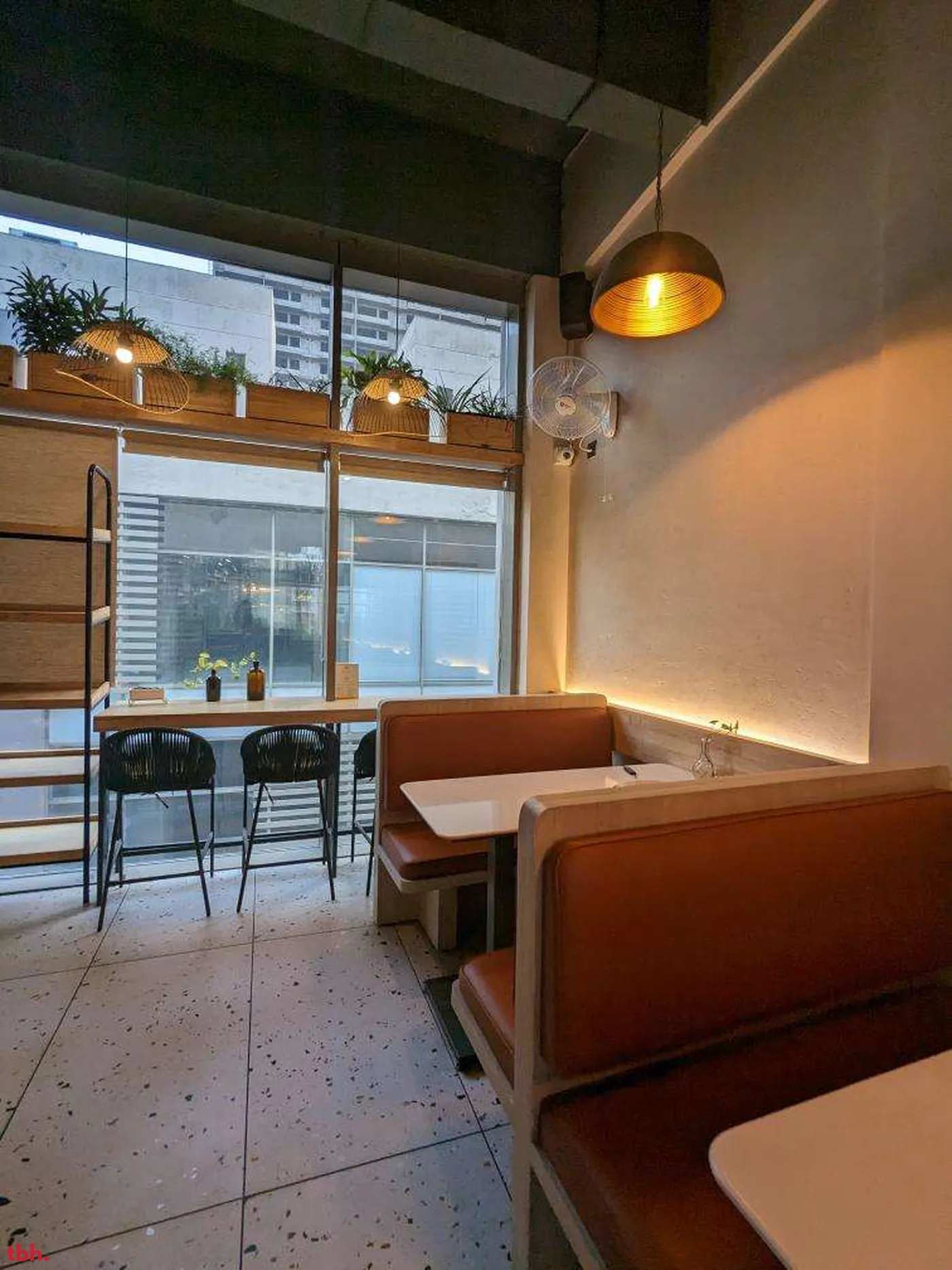 Café Bean & Basil Outlet Image