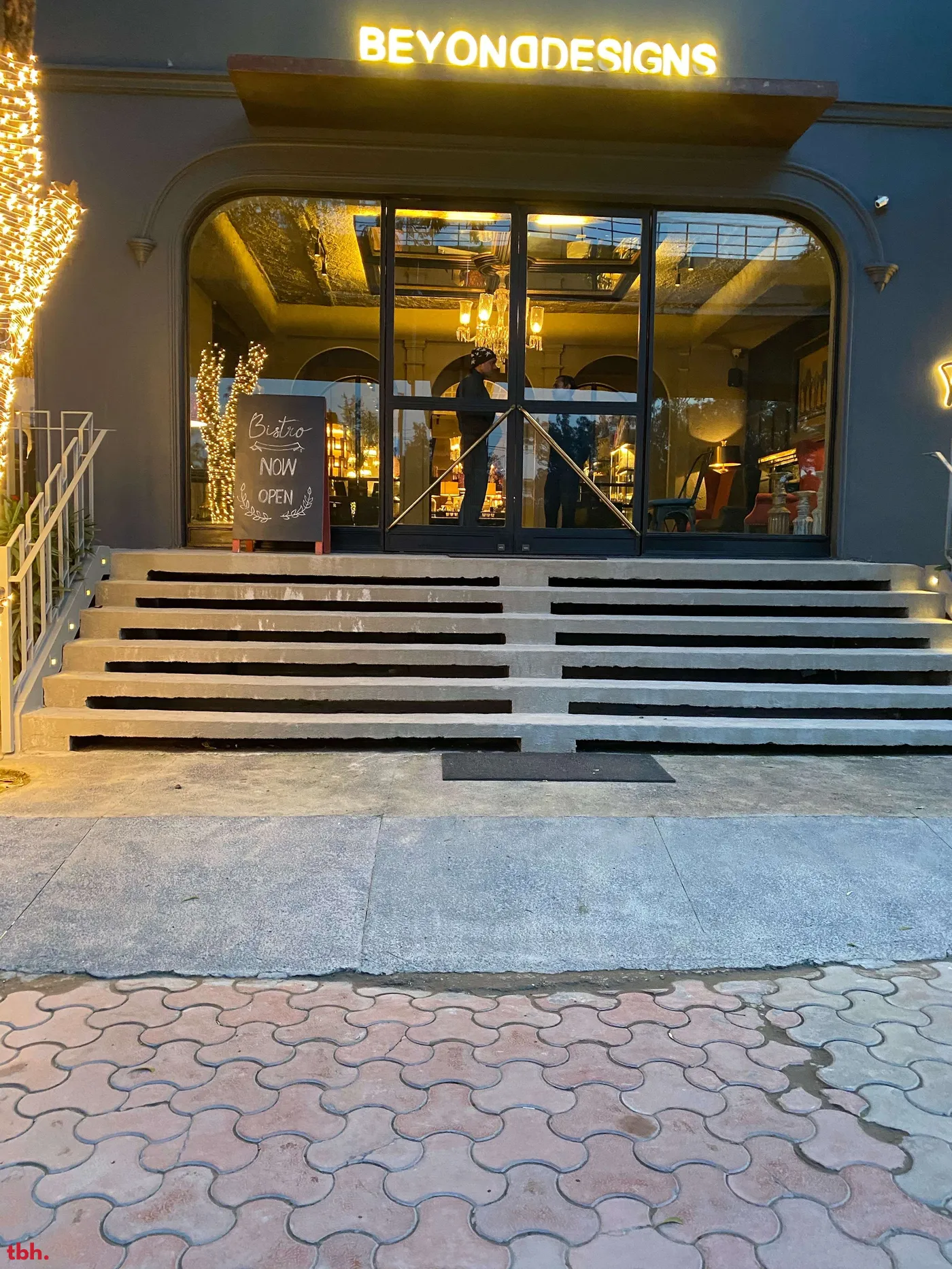 Beyond Designs Bistro Outlet Image