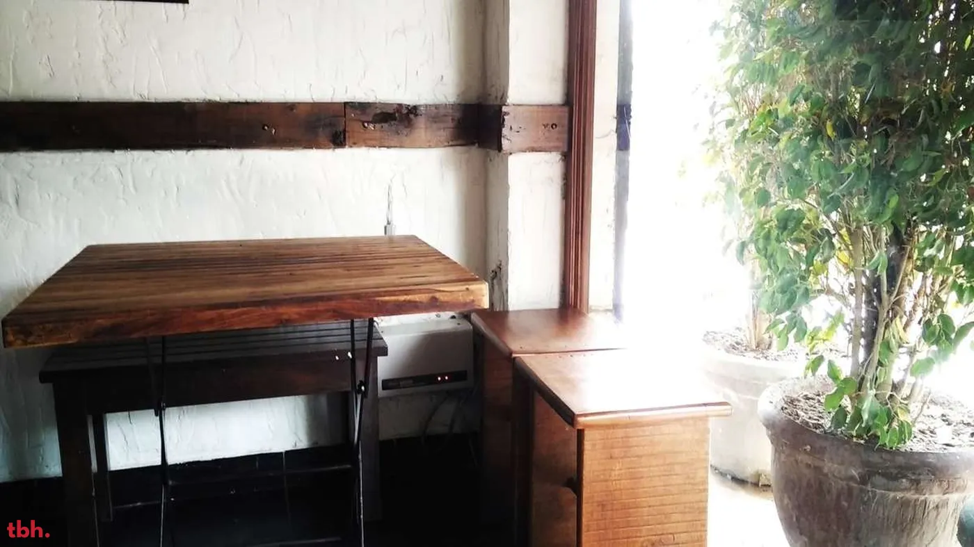 Sakley's The Mountain Cafe Outlet Image