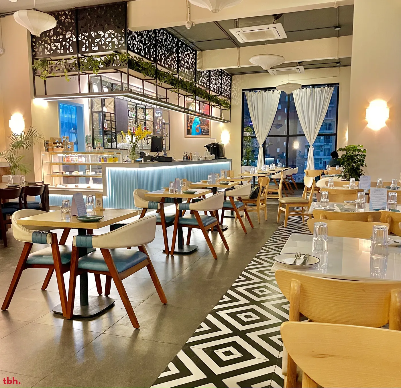 House of Migo Outlet Image