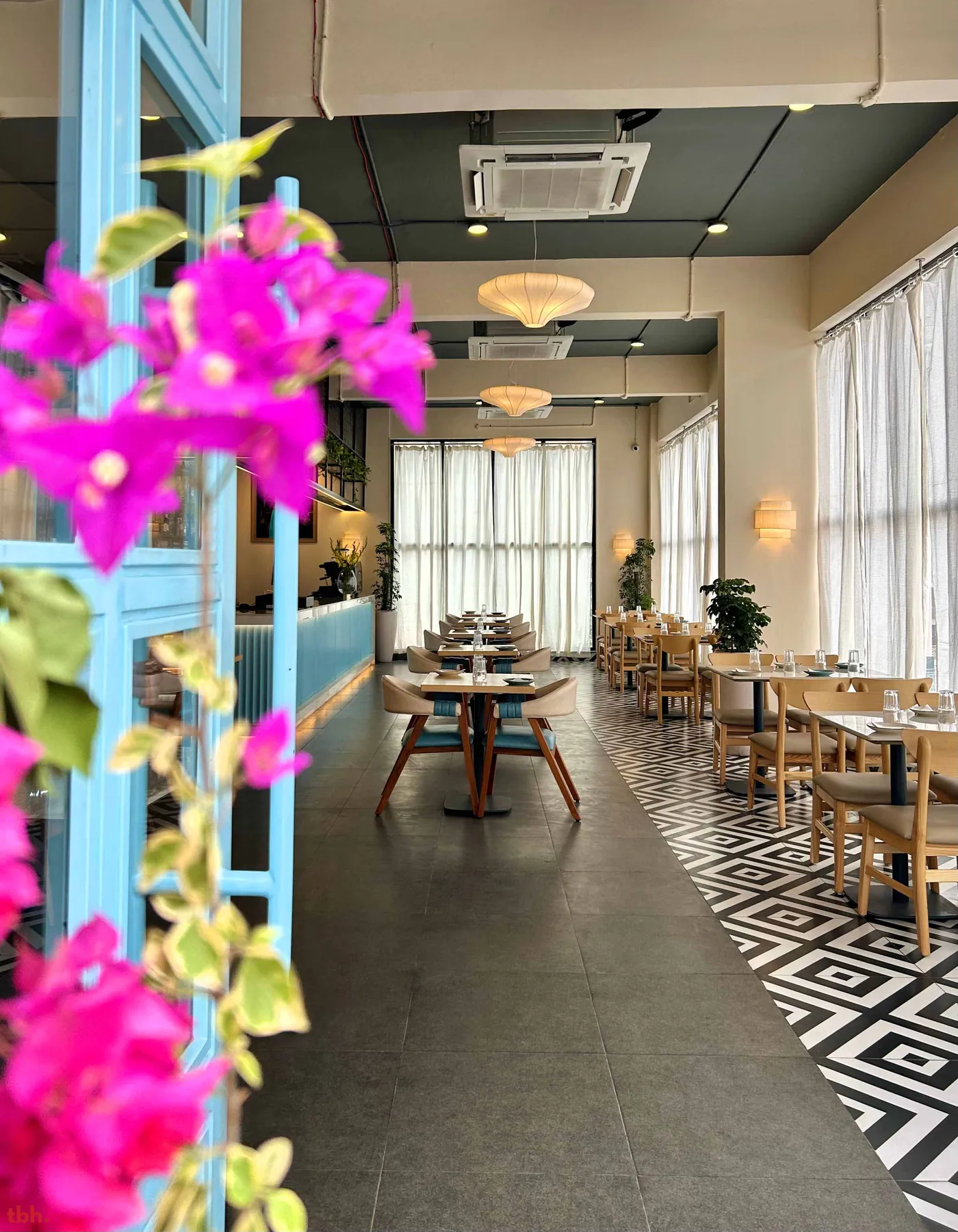 House of Migo Outlet Image