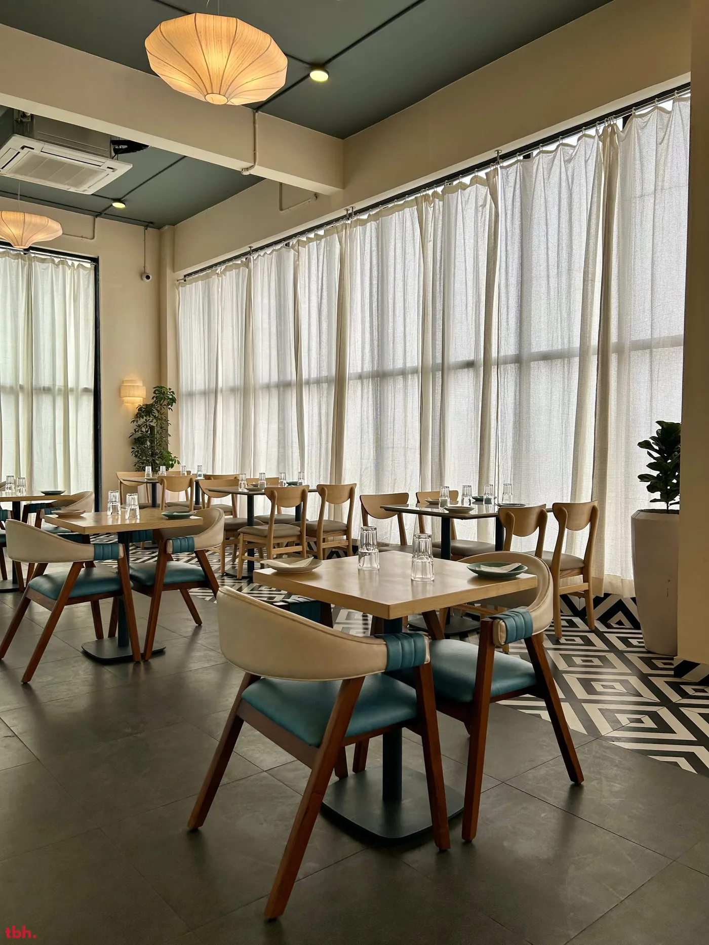 House of Migo Outlet Image