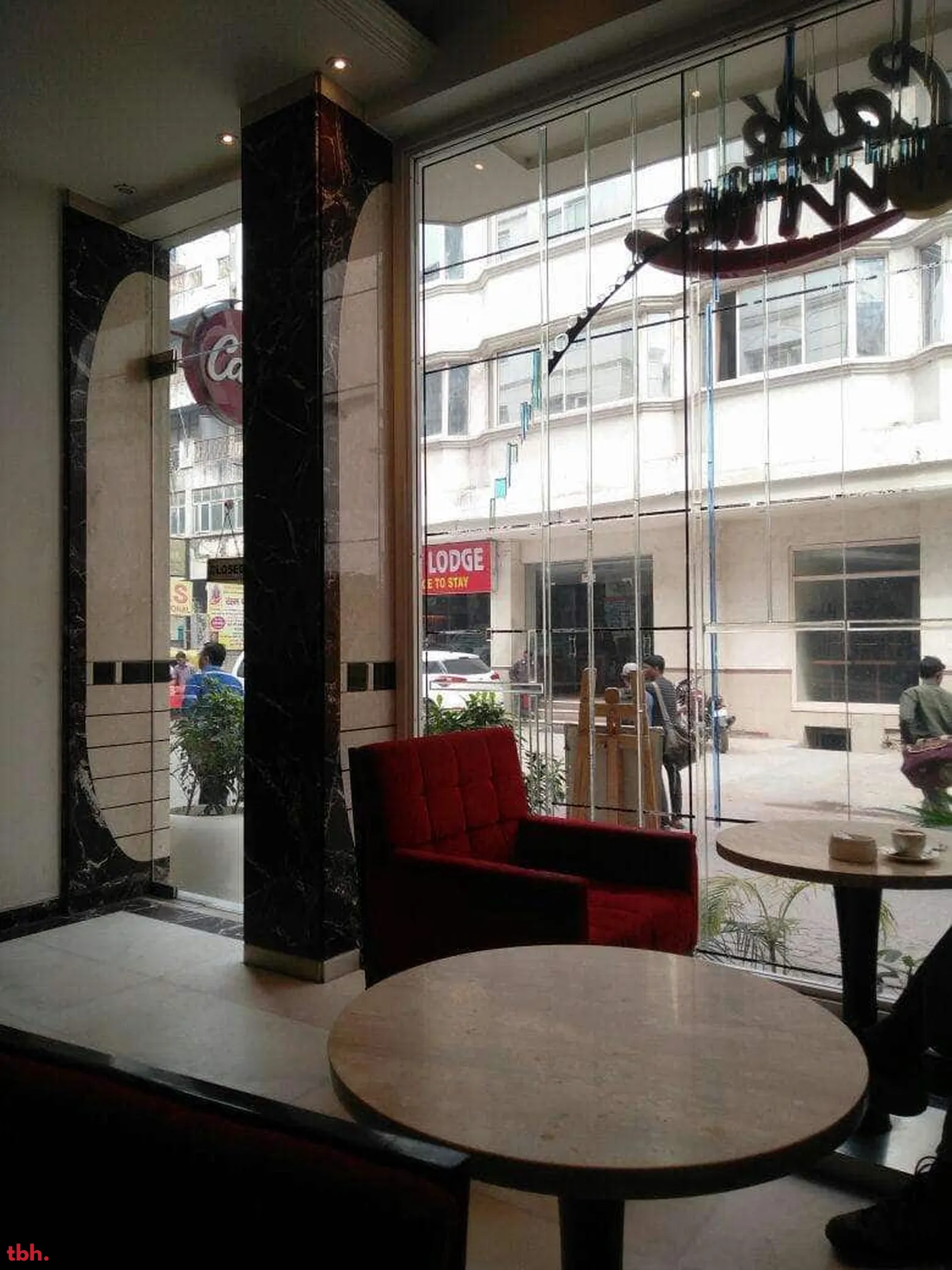 Cafe Brownie Outlet Image