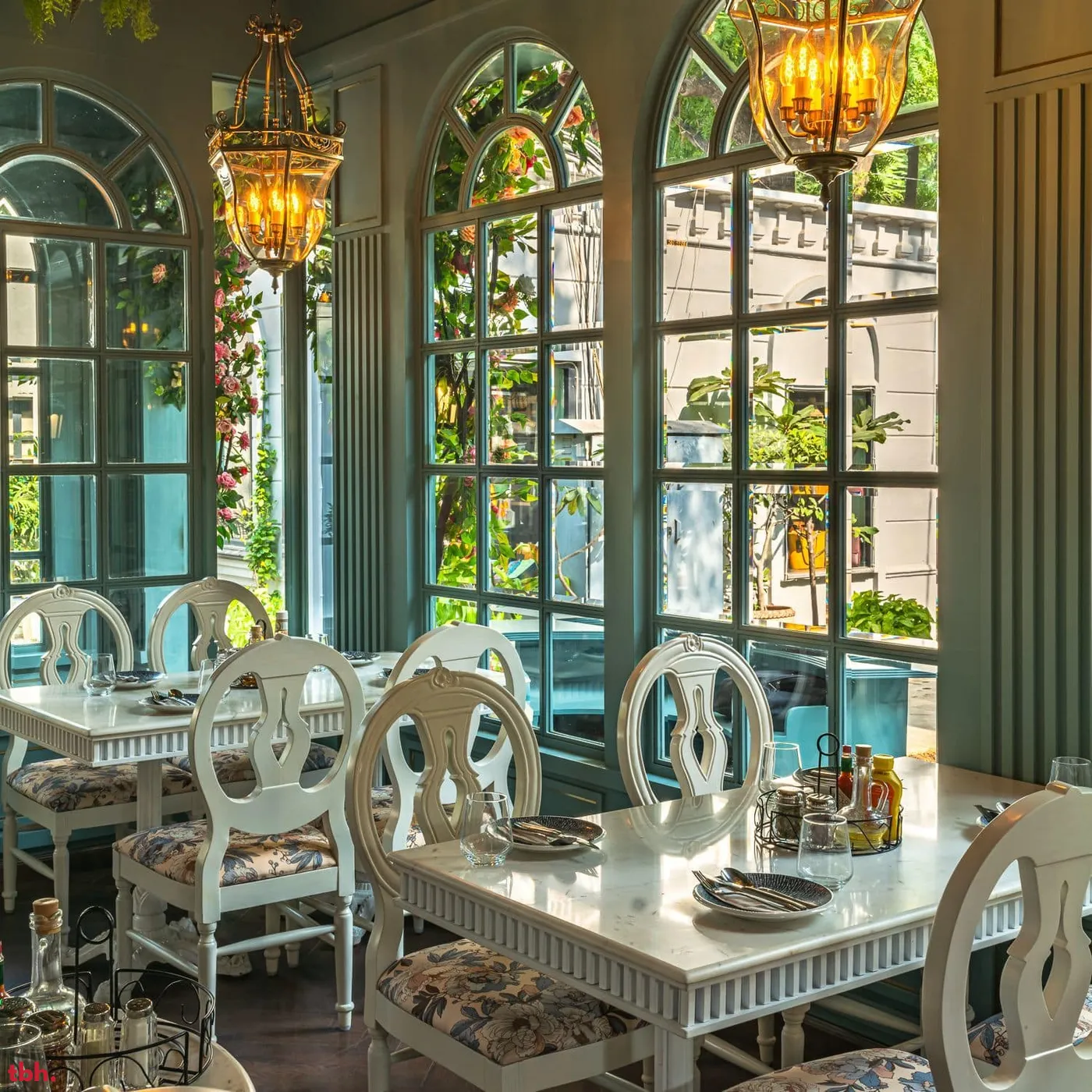 Cafe De Flora Outlet Image