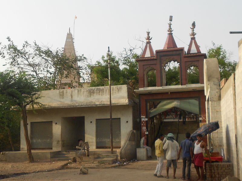 Thiruvaaipadi Sri Navamohana Krishna Perumal Temple temple image