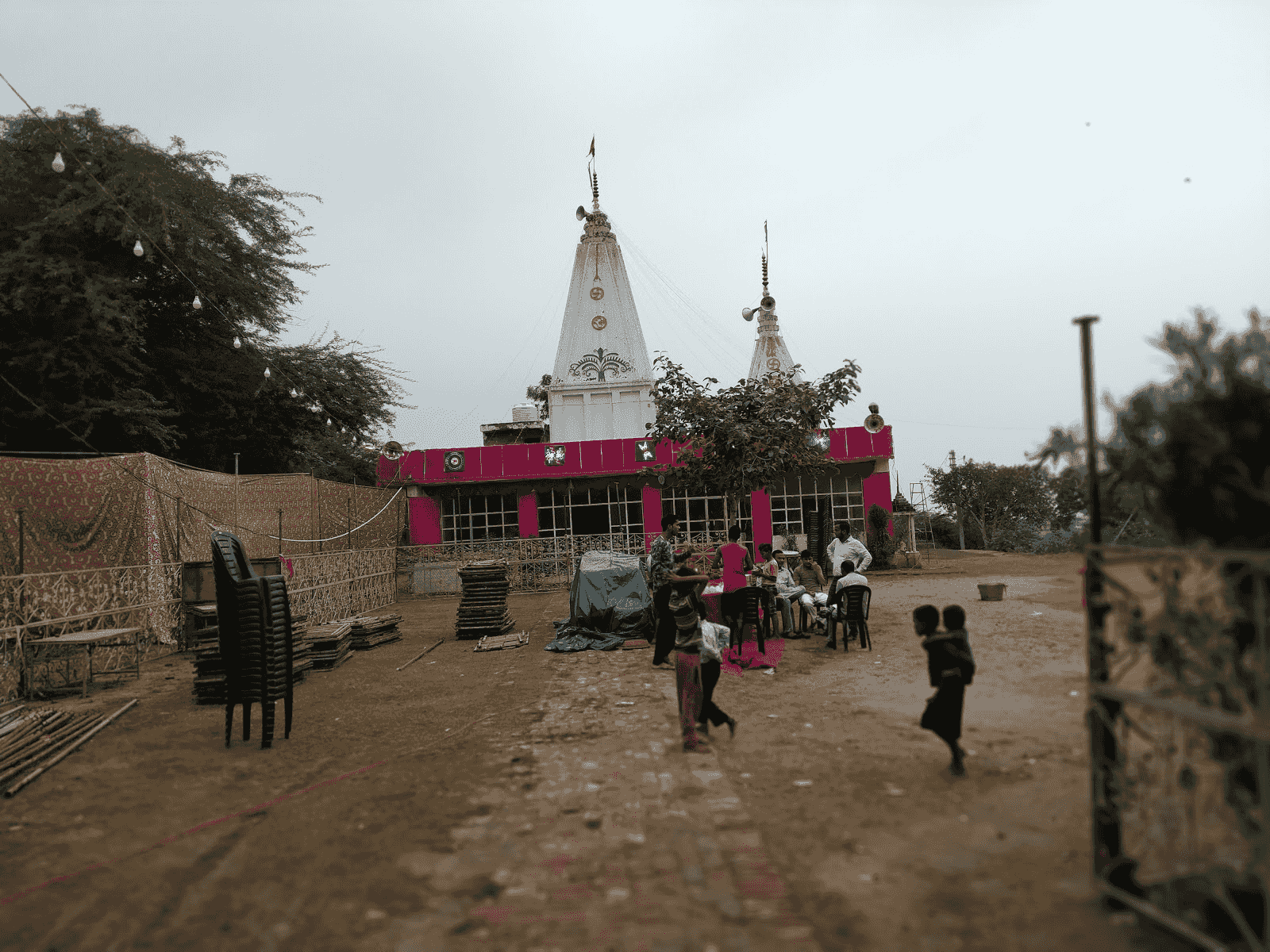 Radha Krishna Shiv Mandir temple image