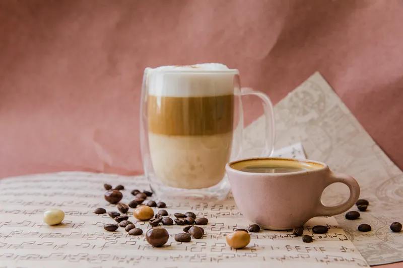 Cover image for Cappuccino vs. Mocha: Understanding the Differences and Making the Right Choice blog