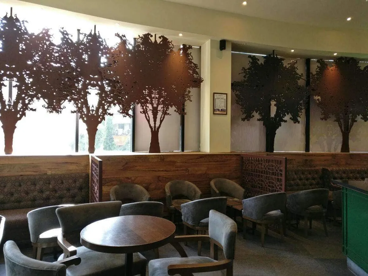 Starbucks Coffee outlet image