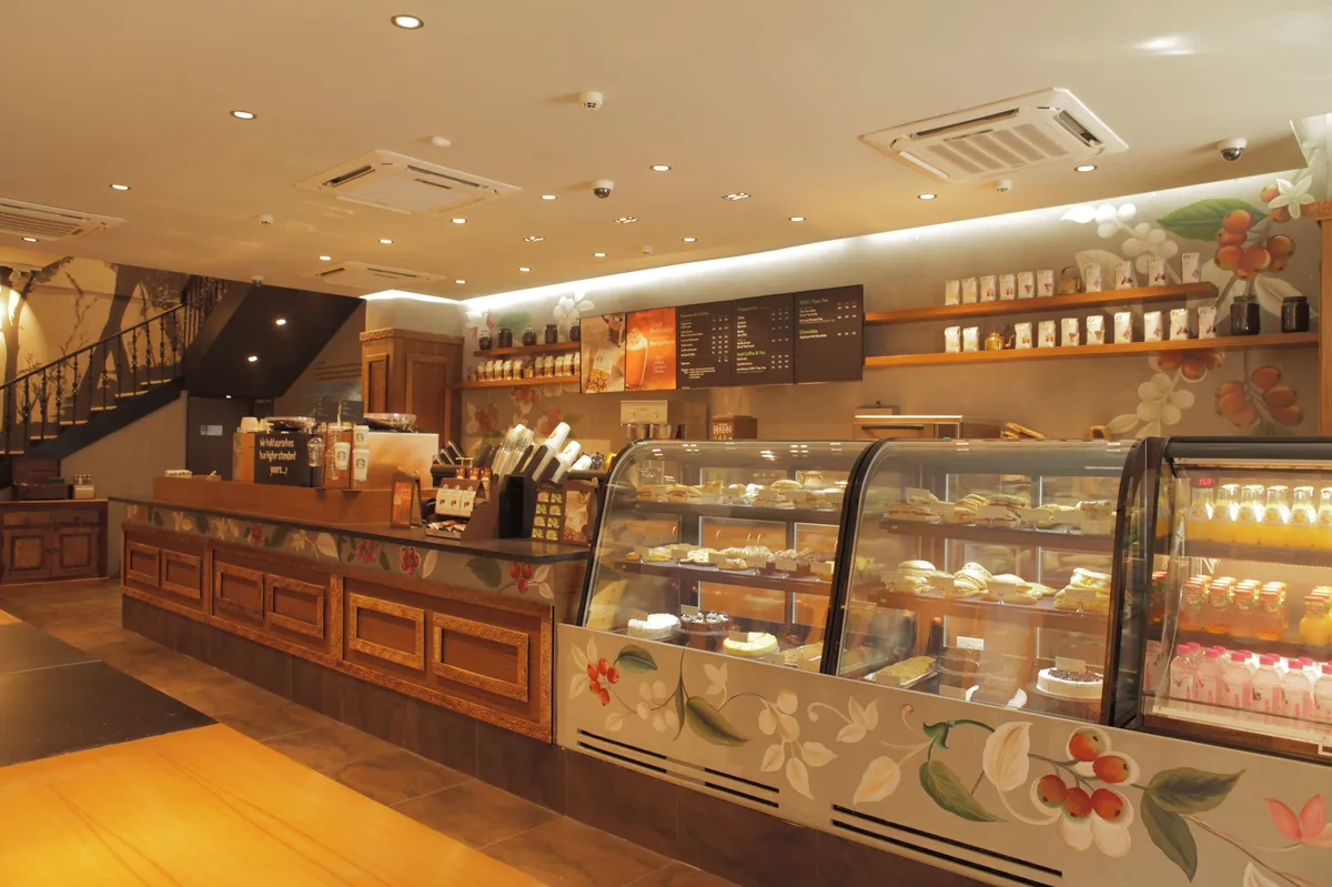 Starbucks Coffee outlet image