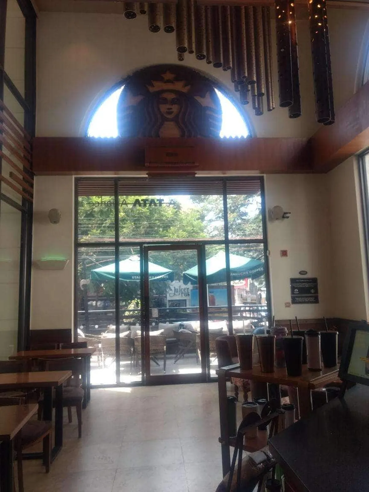 Starbucks Coffee Outlet Image