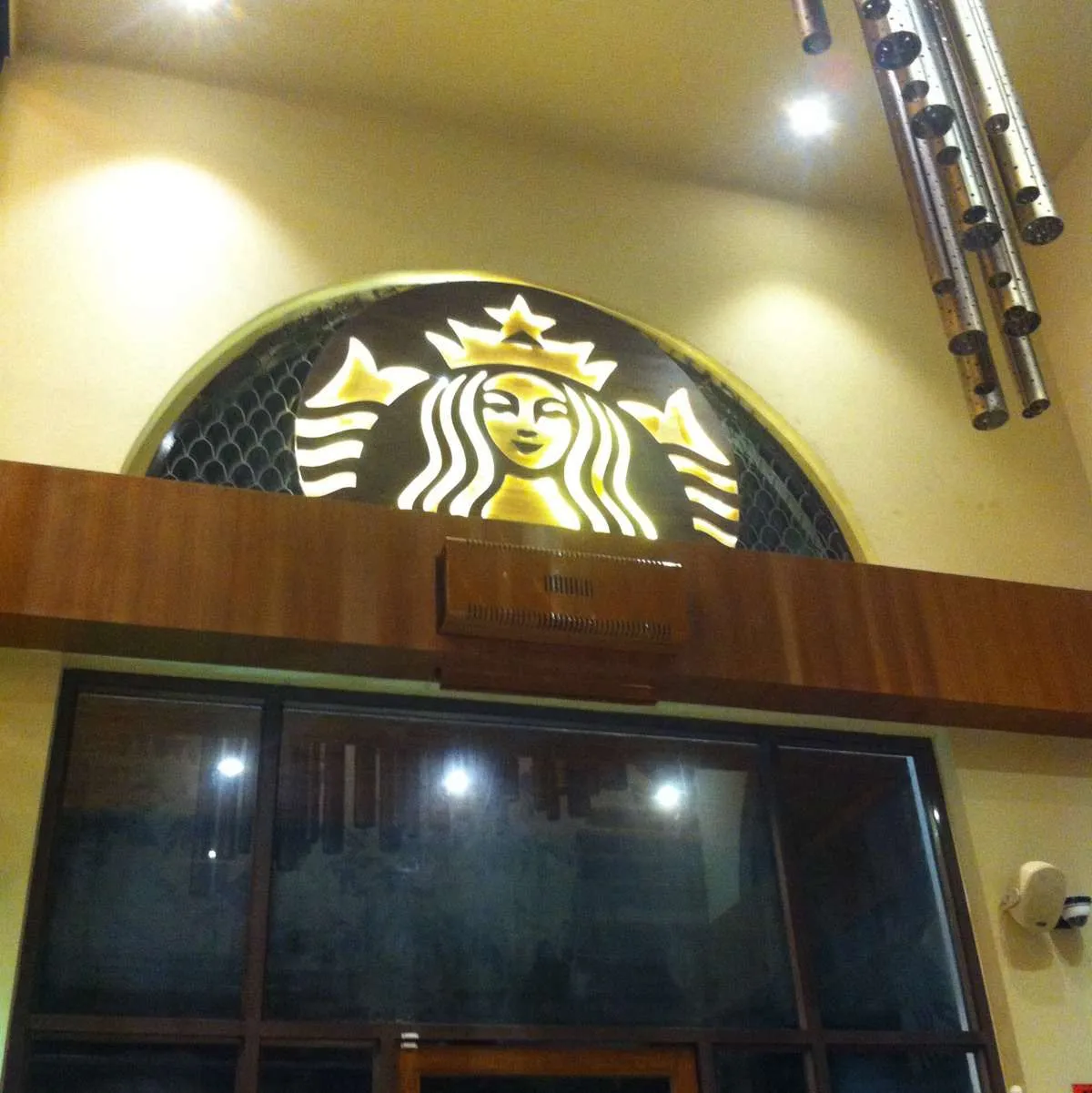Starbucks Coffee Outlet Image