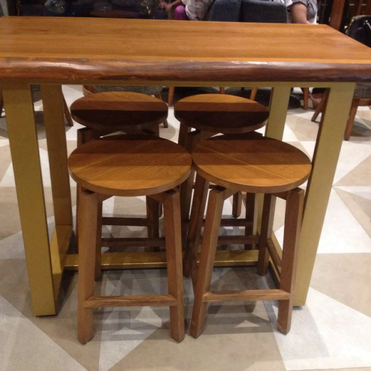 Starbucks Coffee Outlet Image