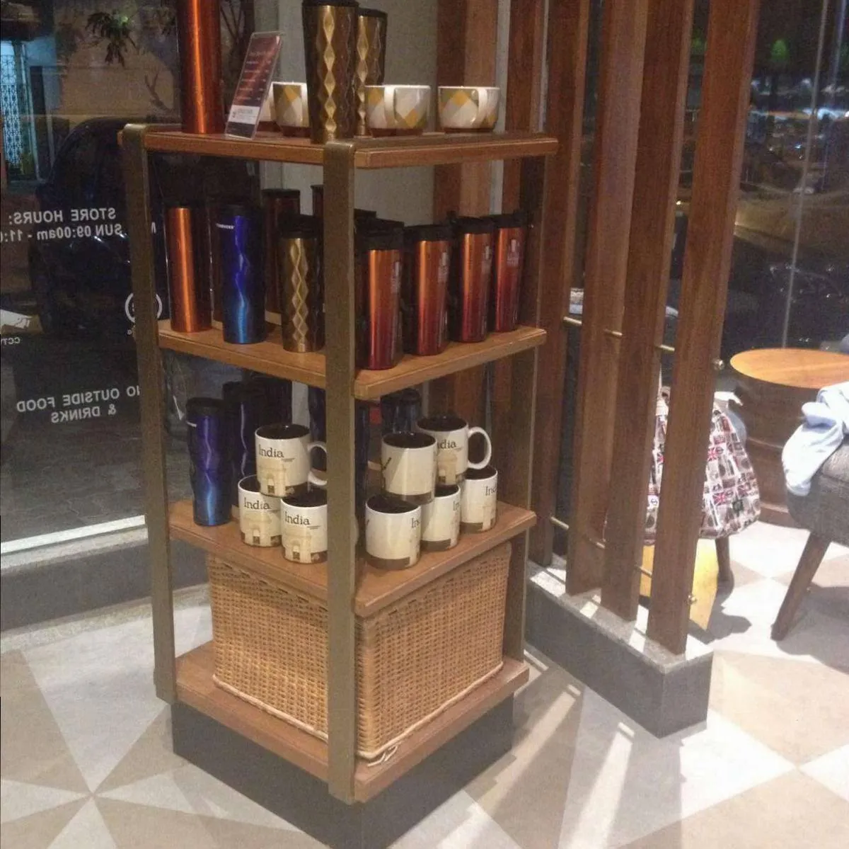 Starbucks Coffee Outlet Image