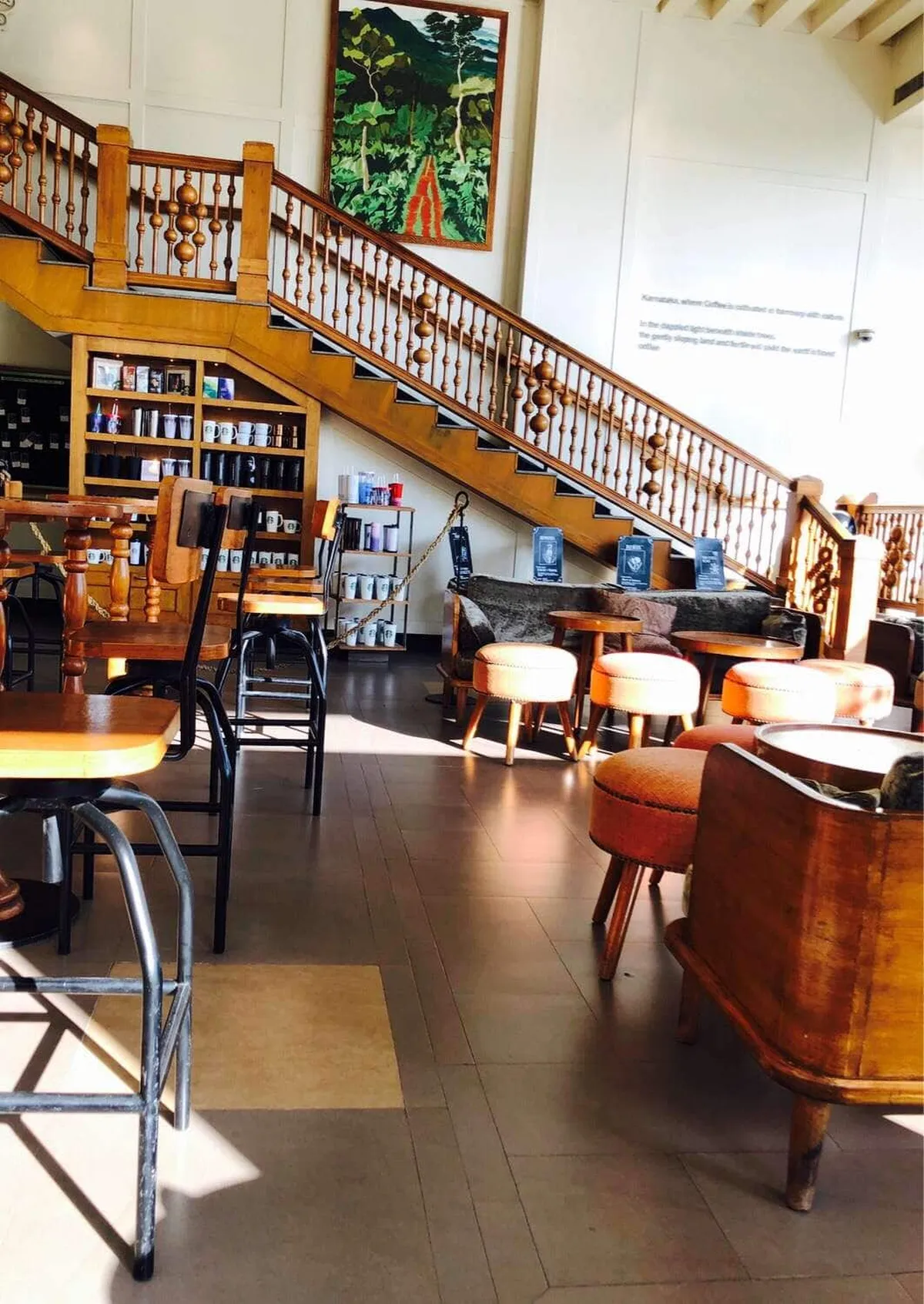 Starbucks Coffee Outlet Image