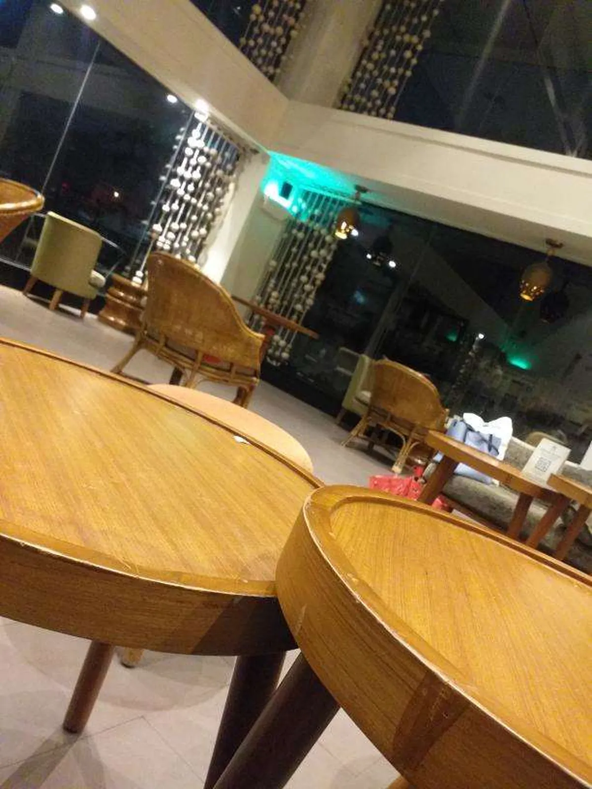 Starbucks Coffee Outlet Image