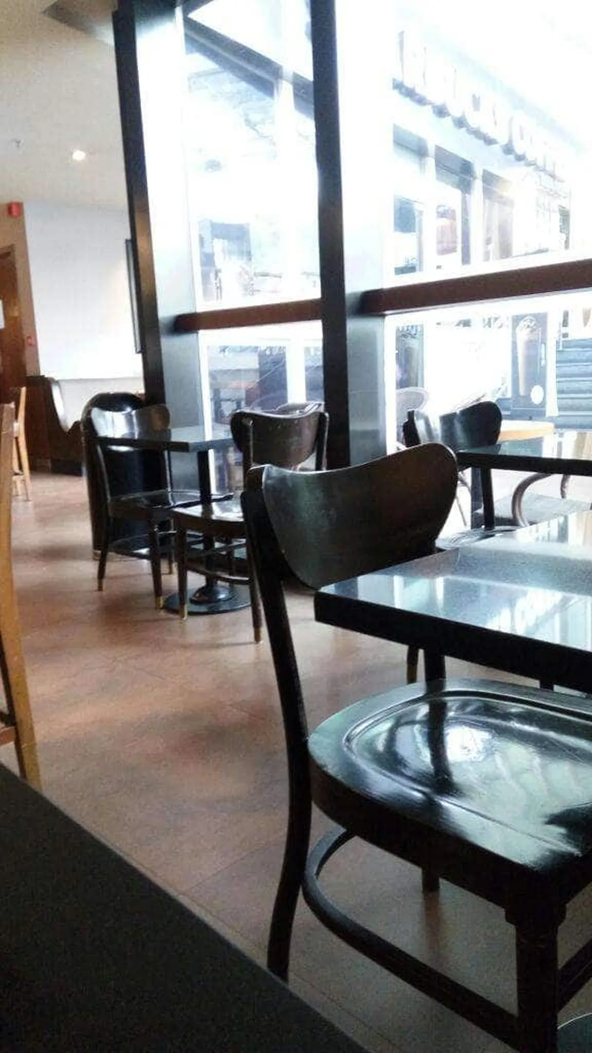 Starbucks Coffee Outlet Image