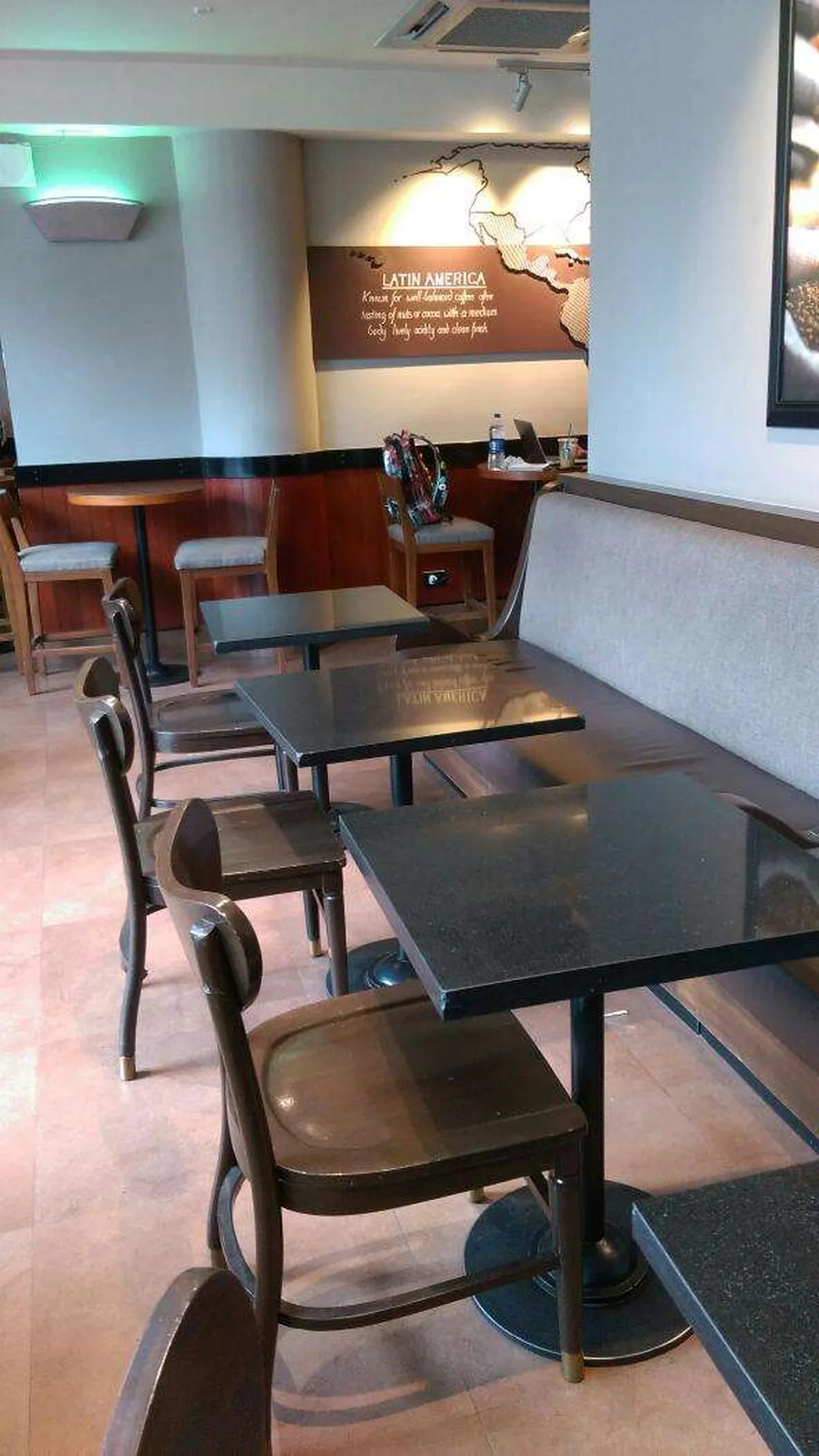 Starbucks Coffee Outlet Image