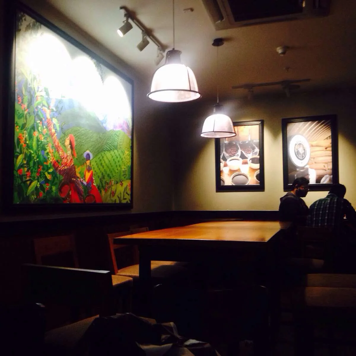 Starbucks Coffee Outlet Image