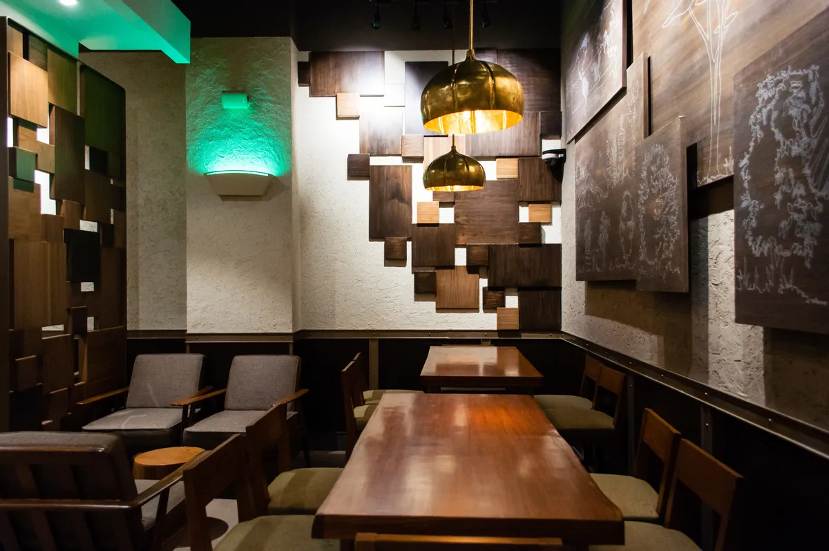 Starbucks Coffee outlet image