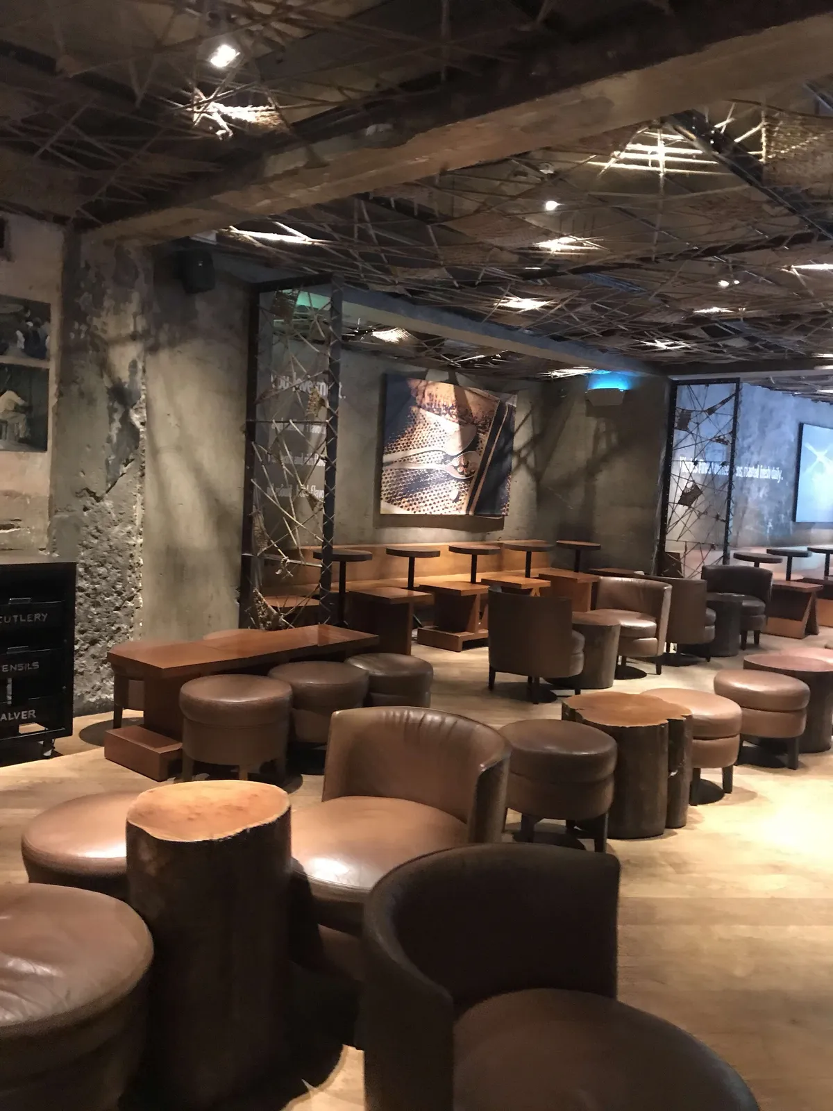 Starbucks Coffee Outlet Image