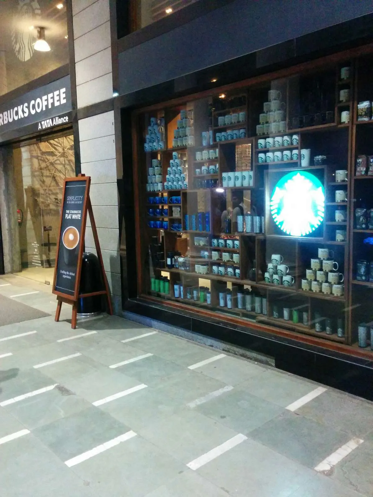 Starbucks Coffee Outlet Image