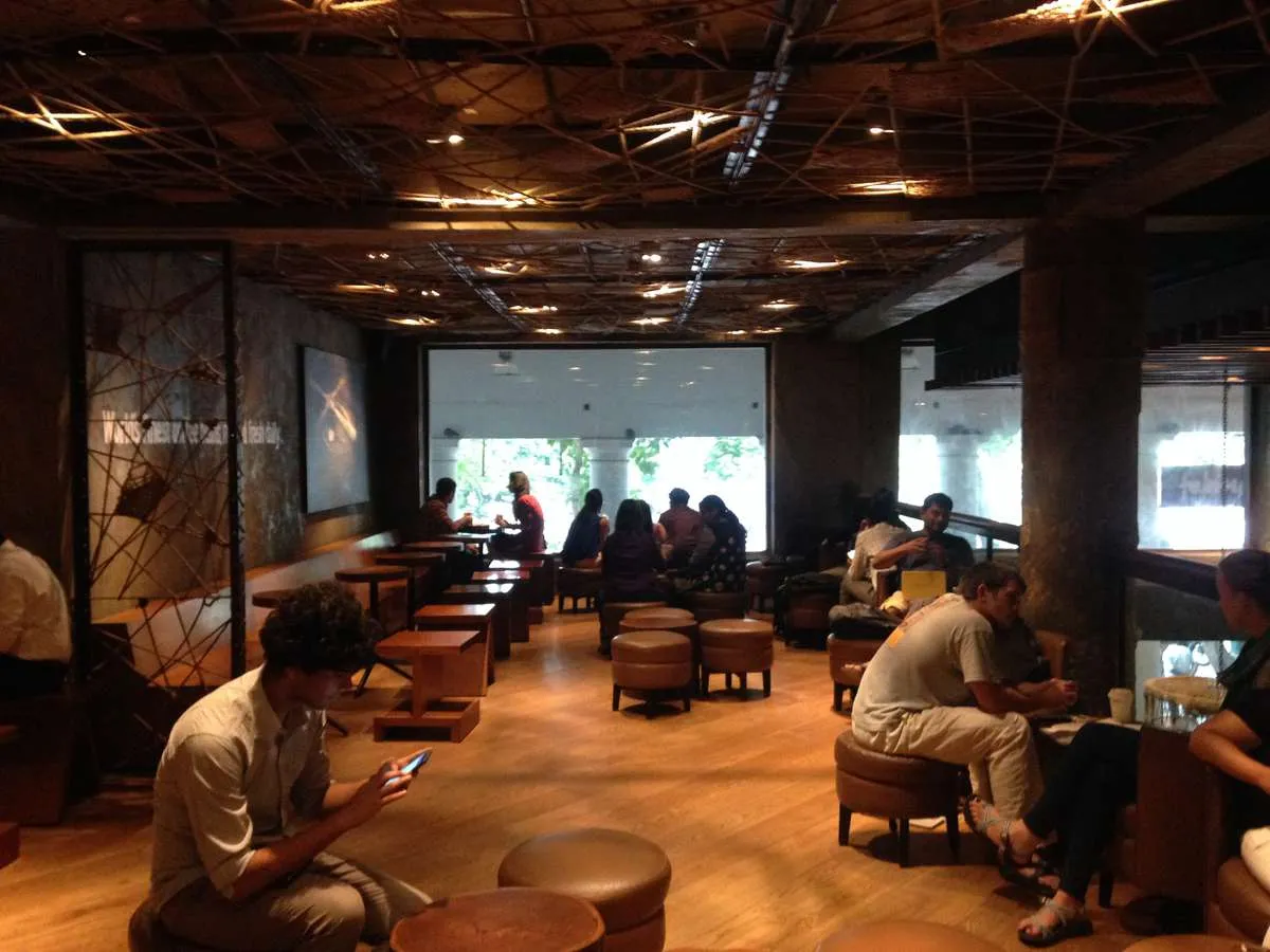 Starbucks Coffee Outlet Image