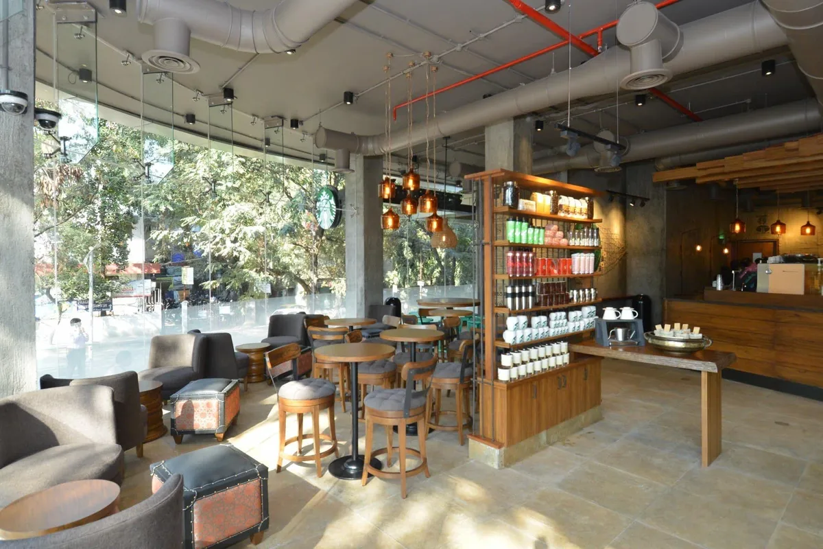 Starbucks Coffee outlet image