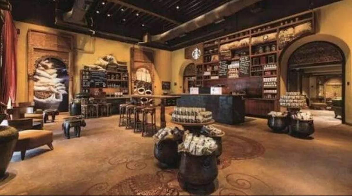 Starbucks Coffee Outlet Image
