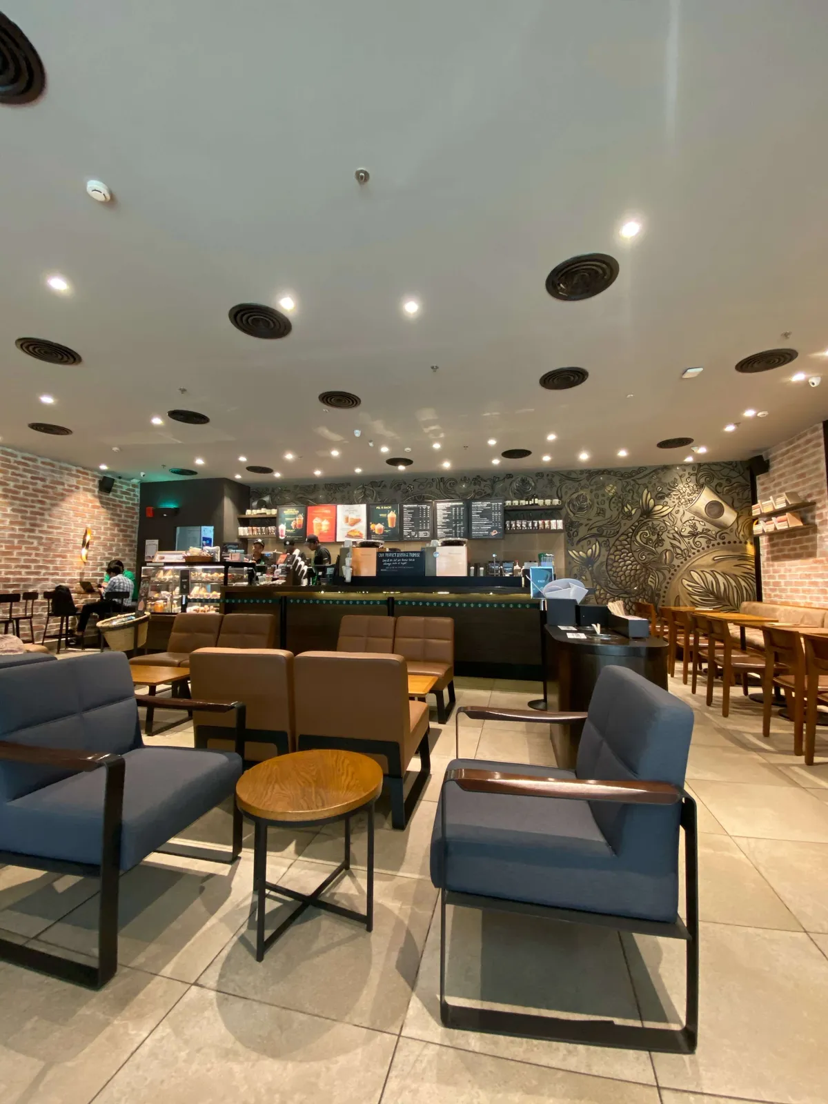Starbucks Coffee Outlet Image