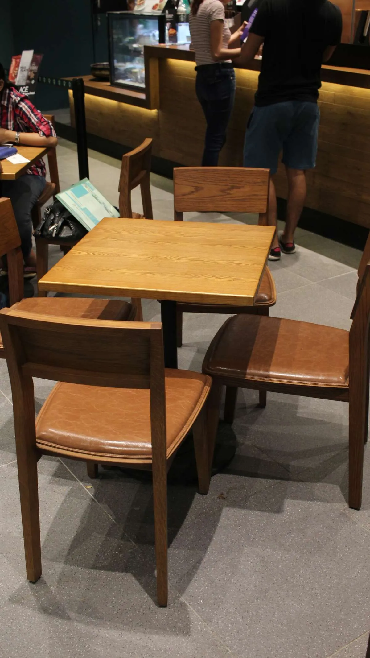 Starbucks Coffee Outlet Image