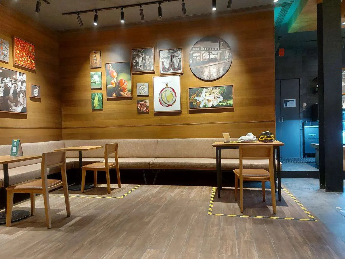 Starbucks Coffee Outlet Image