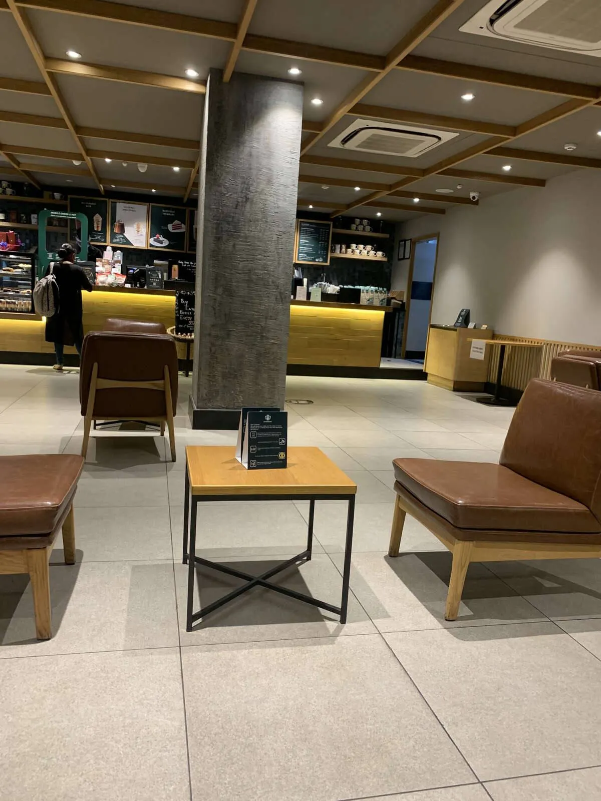 Starbucks Coffee Outlet Image