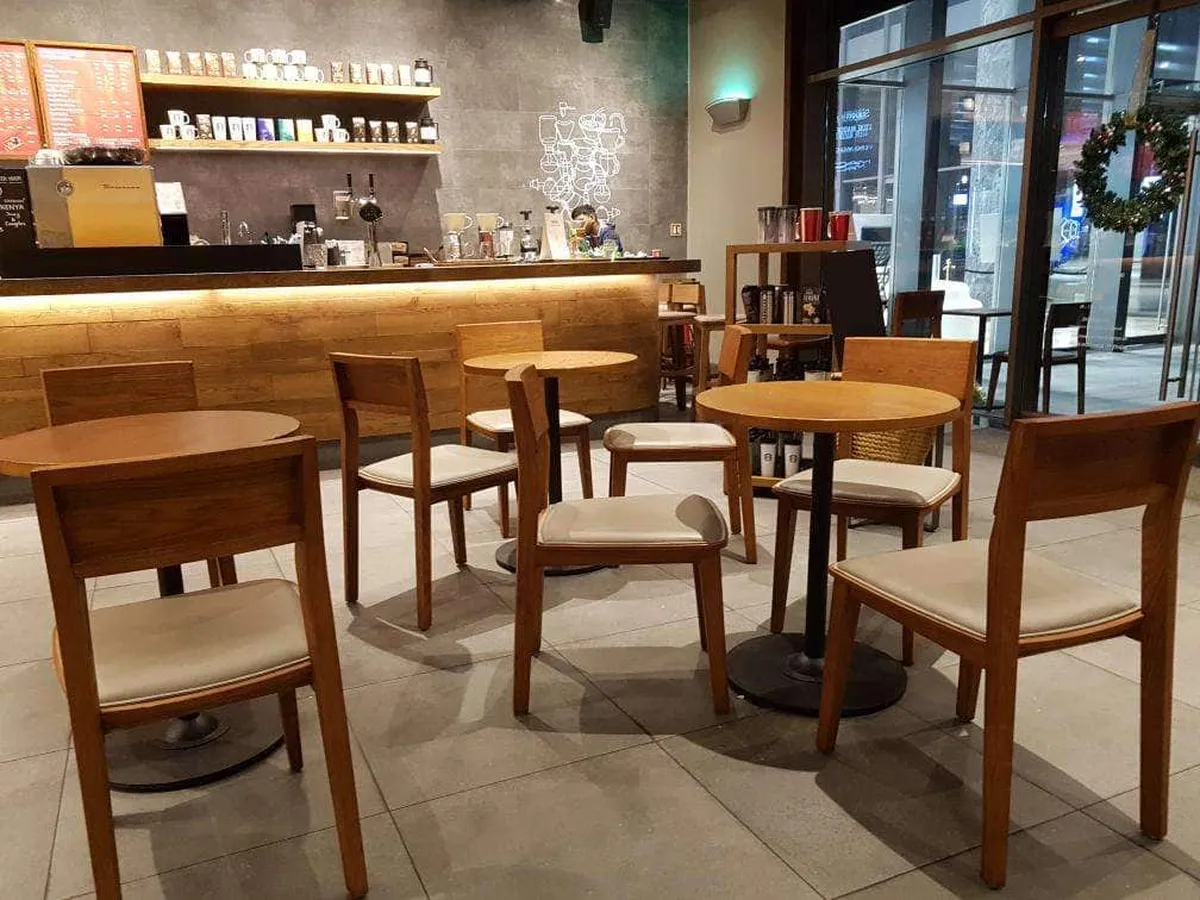 Starbucks Coffee outlet image