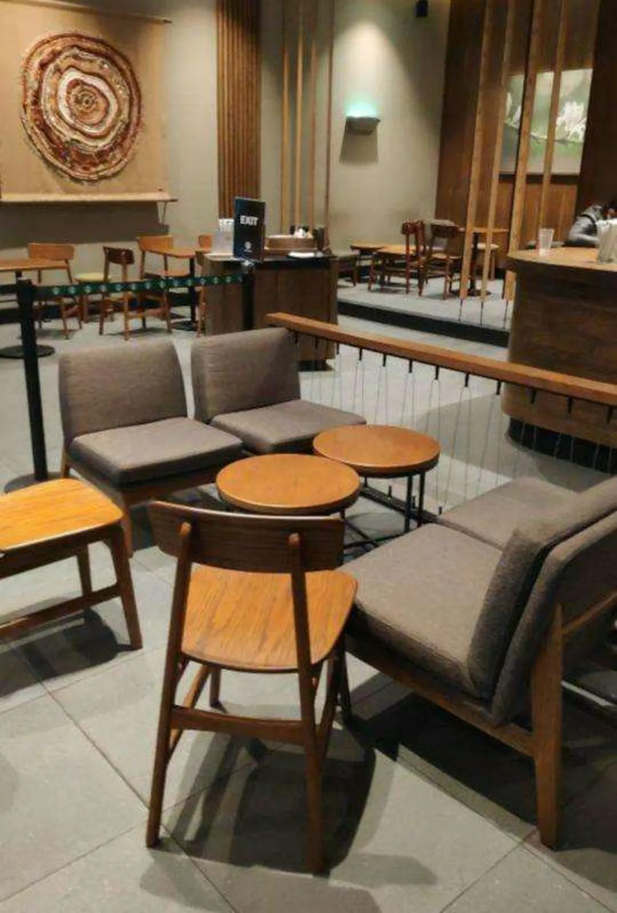 Starbucks Coffee Outlet Image