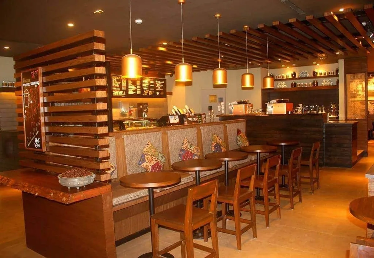 Starbucks Coffee outlet image