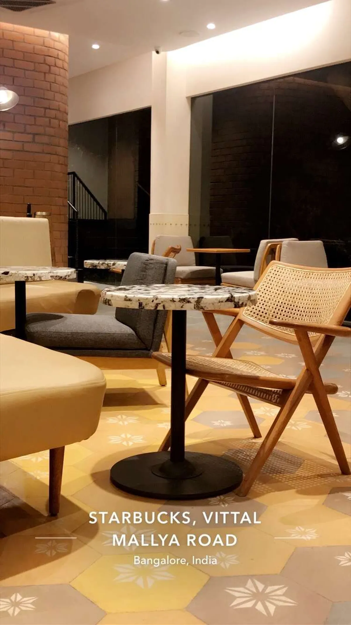 Starbucks Coffee Outlet Image