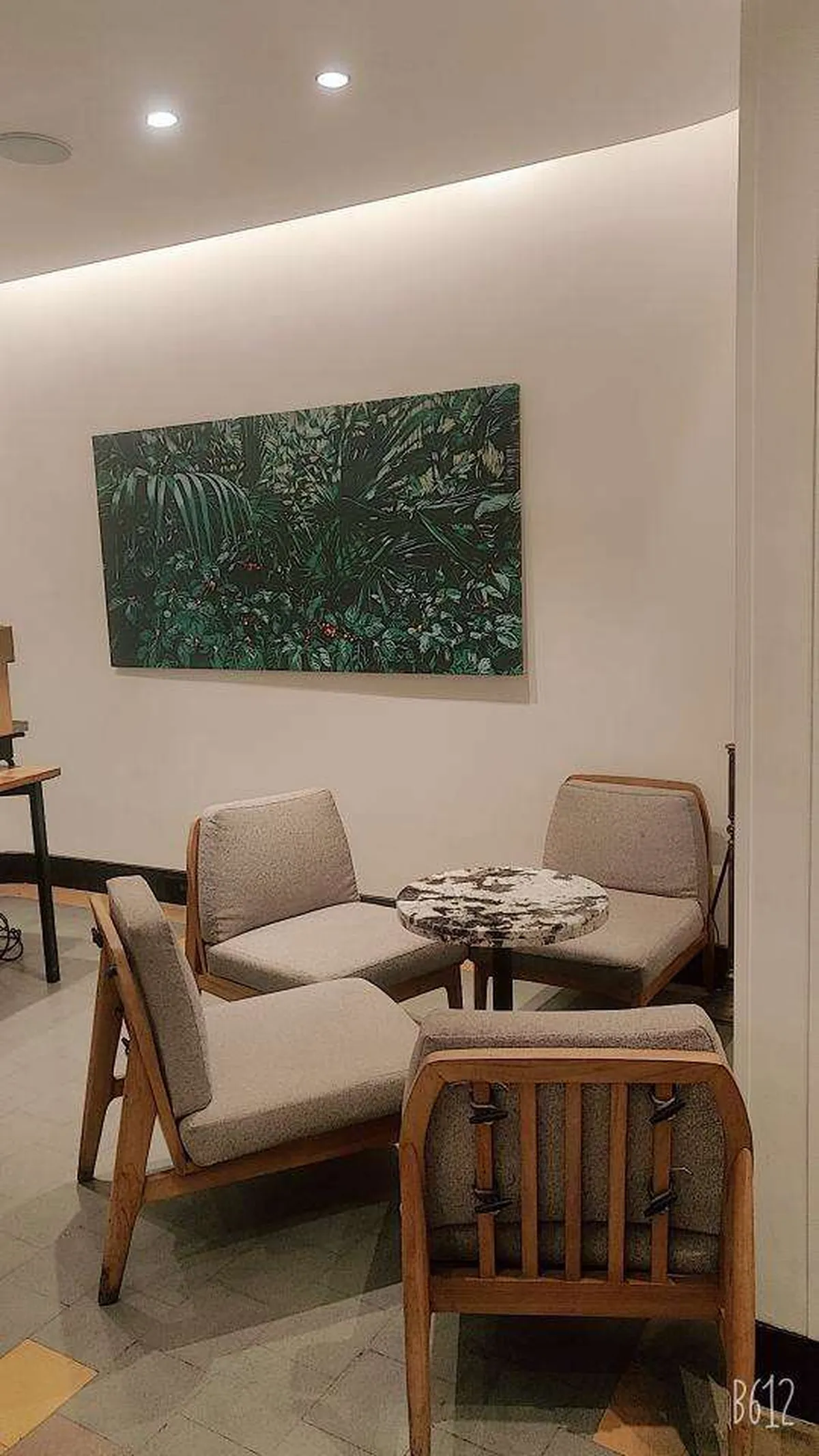 Starbucks Coffee Outlet Image