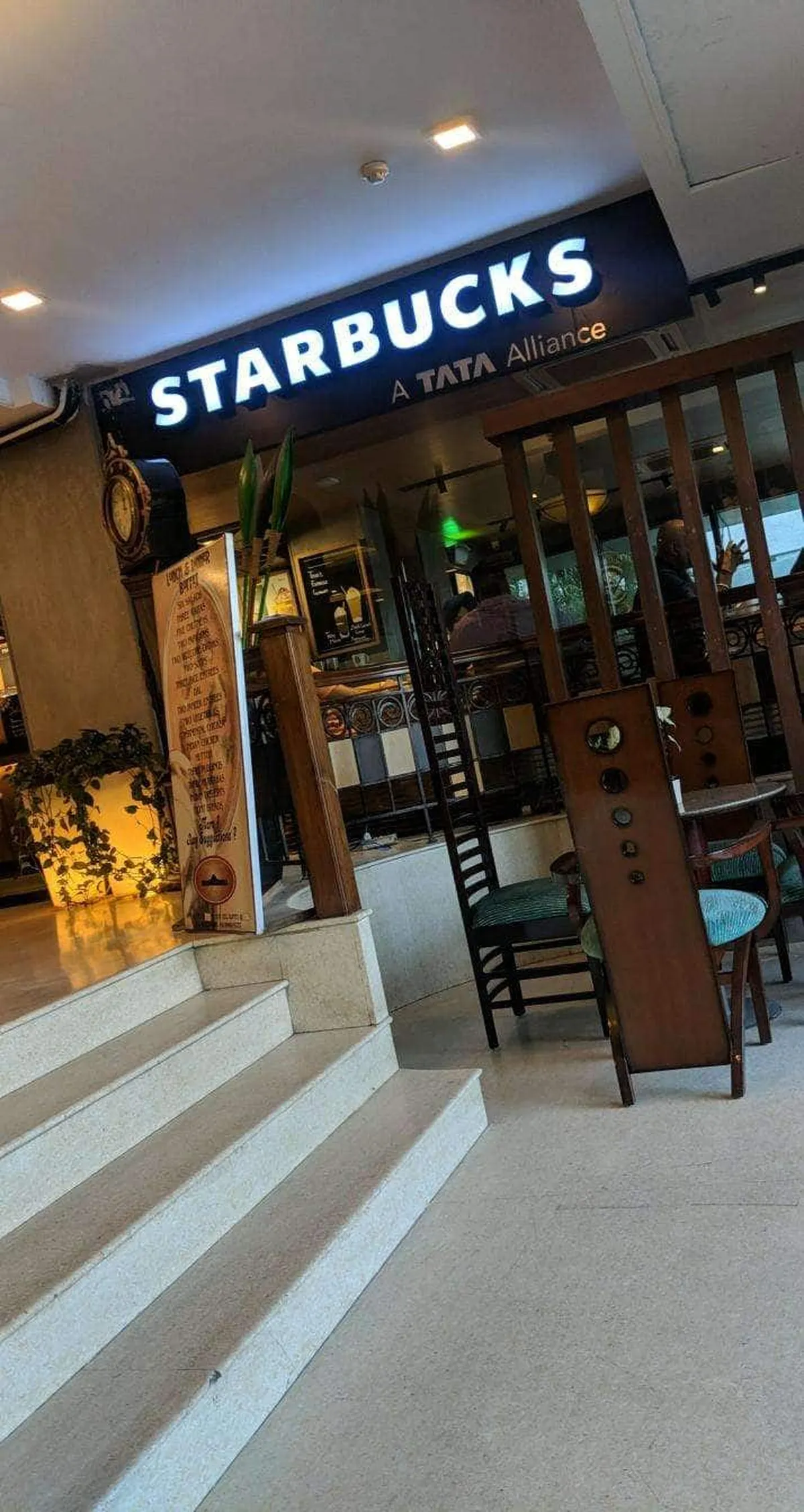 Starbucks Coffee Outlet Image