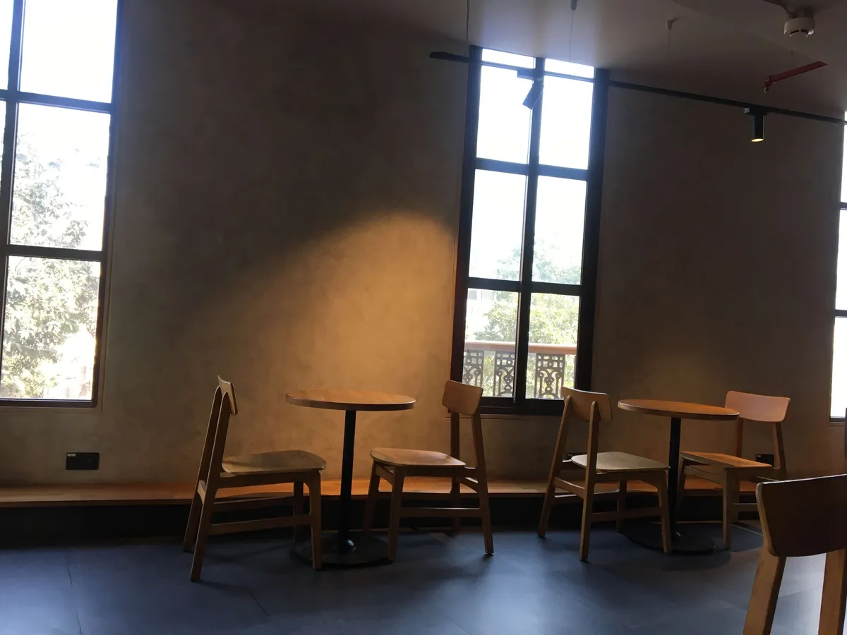 Starbucks Coffee Outlet Image